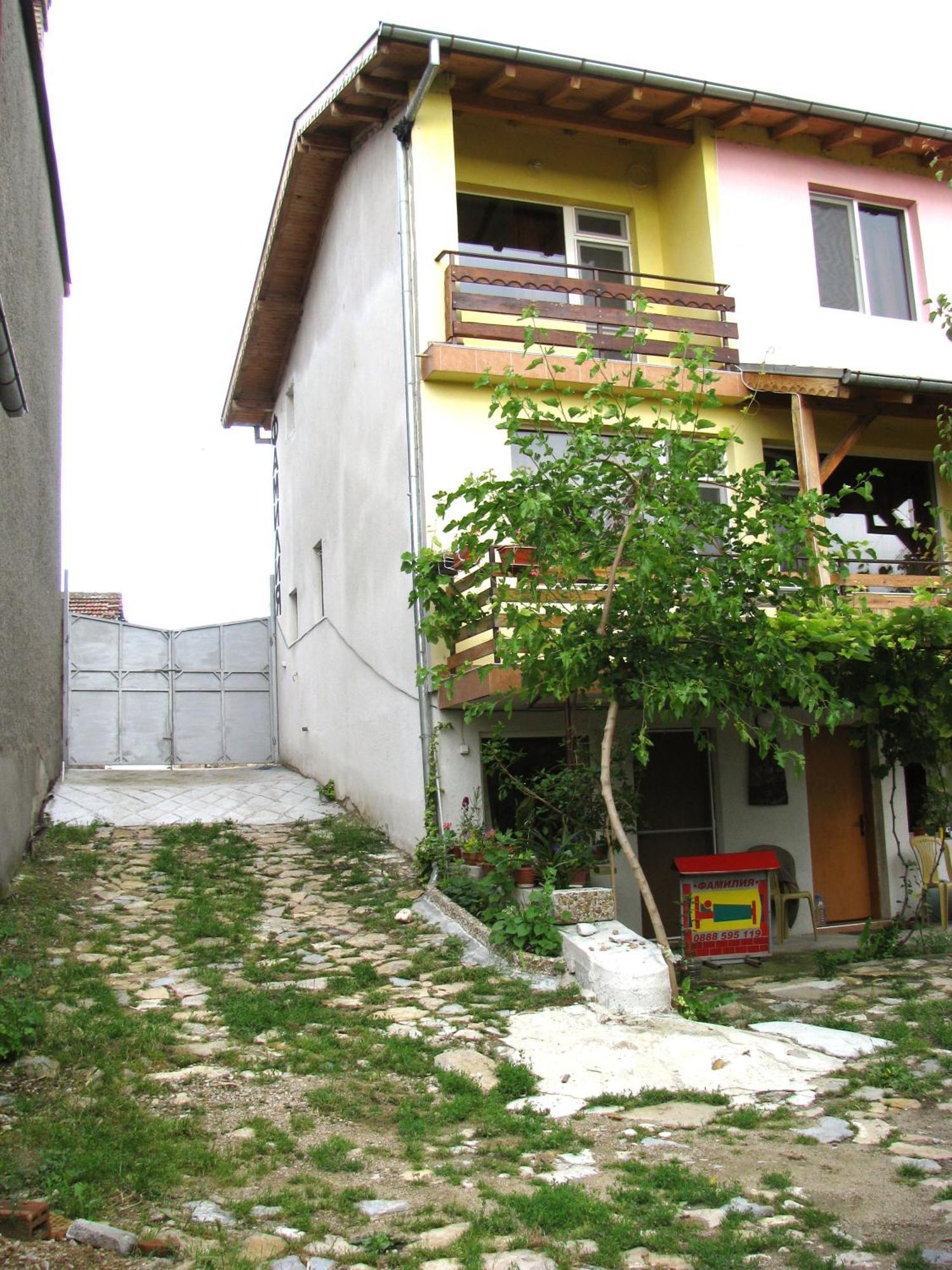 Guest House Familia Samovodene Exterior foto